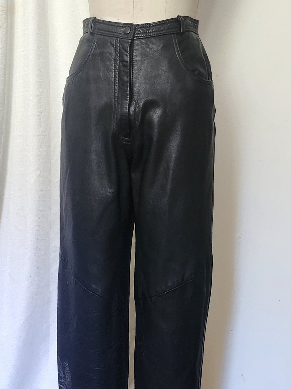 Danier Black Leather High-Waist Straight Trousers- Mint